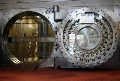 The Vault poster1